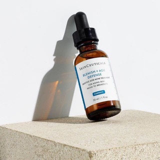 ภาพย่อรูปภาพสินค้าแรกของSkinceuticals Blemish + Age Defence