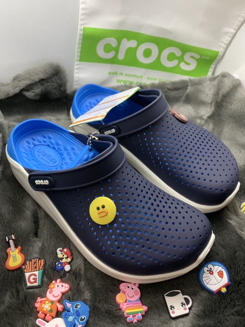 crocs-literide-สีกรม-ขาว-navy-white-รุ่นใหม่-กระชับเท้า