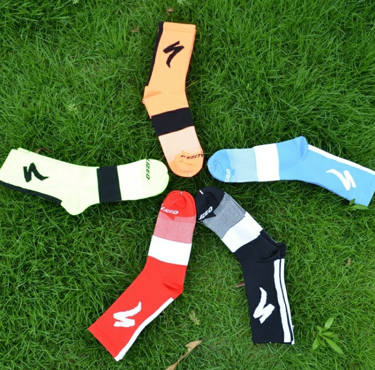 men-professional-sports-cycling-socks-bicycle-mountain-bike-women-running-sock-kaos-kaki-pria-wanita-ถุงเท้าปั่นจักรยาน-ถุงเท้ากีฬา