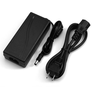 AC / DC Adapter 12V 5A 5.5 mm. x 2.5 mm.//0657//