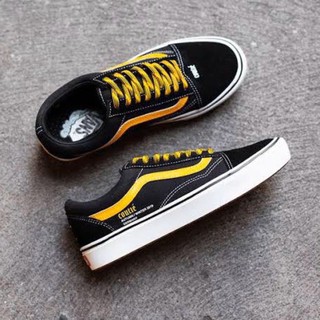 ภาพหน้าปกสินค้า【พร้อมส่ง】 รองเท้าผ้าใบVANS OLD SKOOL “COUTIÉ CUSTOM” (แถมกล่อง) ⚡️รองเท้าแฟชั่น รองเท้าผ้าใบแฟชั่น รองเท้าลำลอง ซึ่งคุณอาจชอบสินค้านี้