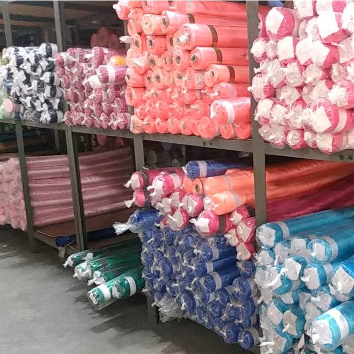 ราคาถูกๆ-ผ้าเมตร-ผ้าต่วนซาติน-เนื้อมันเงา-ผ้าซับใน-ผ้าผูกรั้ว-ผ้าทำฉาก-ผ้าตกแต่งโต๊ะ-ซุ้มงานพิธี-ร้านct-ร้านขายส่งผ้า