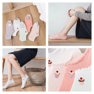 สินค้า amesocks *พิเศษคู่ละ 49 บาท >. จากคู่ละ 59 บาท ถุงเท้าคัทชู cotton ลายปักคัพเค้ก ซ่อนขอบ(มีซิลิโคนกันหลุด) ขอบกุ๊นระบาย