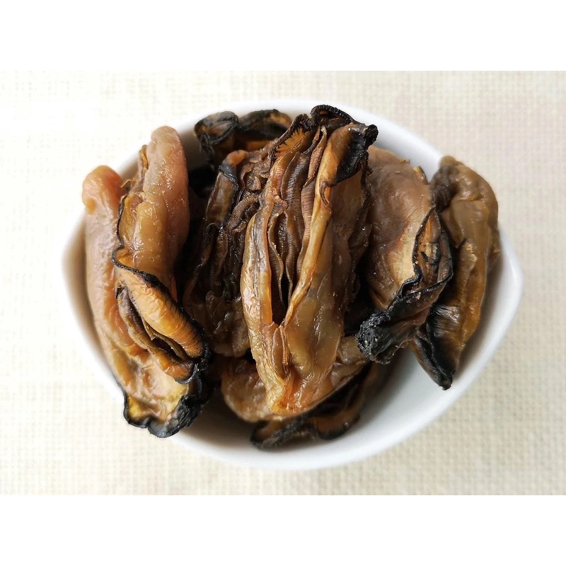 ภาพหน้าปกสินค้าkorean dried oyster (蠔豉)หอยนางรมแห้ง ตัวใหญ่นำเข้าจากเกาหลี สำหรับทำเห็ดหอมตุ๋นน้ำแดงไหว้ตรุษจีน จากร้าน hk.groceries บน Shopee