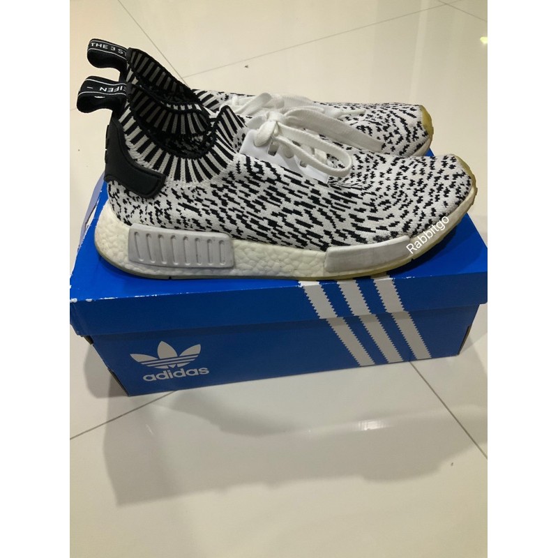 Adidas nmd r1 cheap zebra ราคา