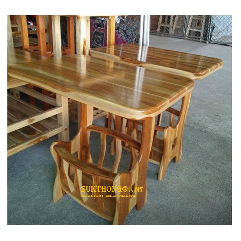 sukthongเเพร่-โต๊ะข้างเตียง-โซฟา-ไม้สักทอง-พร้อมชั้นวางของทรงกระเช้า-สีธรรมชาติลายเนื้อไม้เคลือบเงา