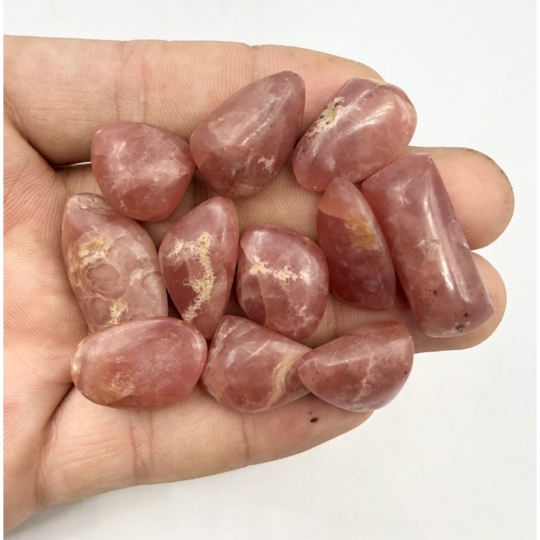ภาพสินค้า1 pc Natural Rhodocrosite 2-3 cm Polished Tumble Stone / Top High Quality Stone / Pocket Stone Healing Chakra. จากร้าน lapisbkk บน Shopee ภาพที่ 3