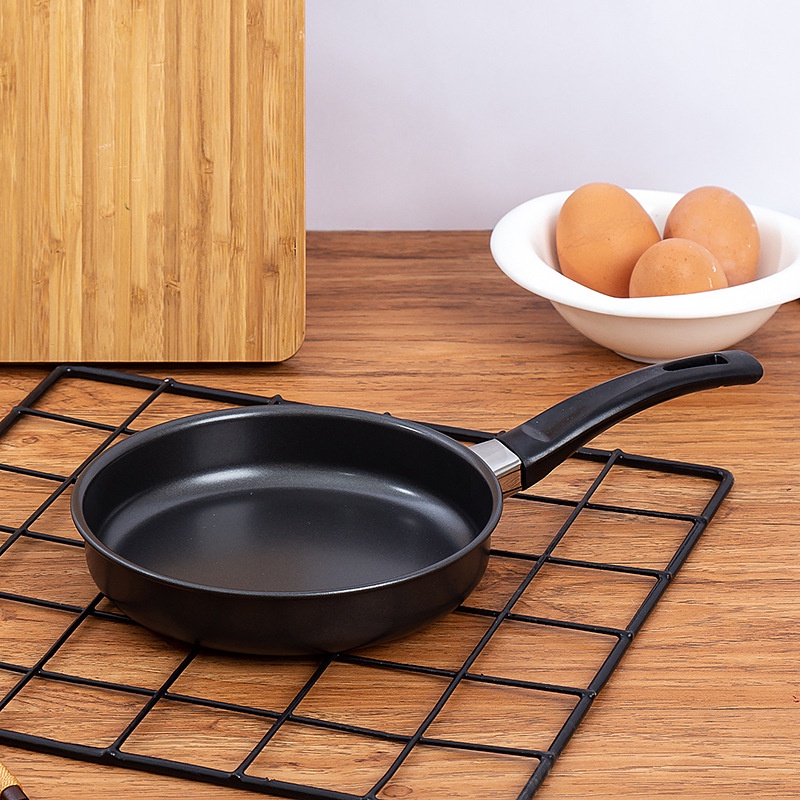 cast-iron-skillet-non-stick-frying-pan-chef-cookware-cooking-pot-restaurant-kitchen-gadgets-kitchen-accessories