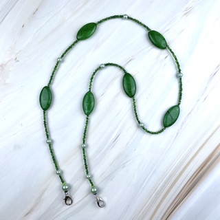 สายคล้องหน้ากากอนามัยหินมงคล โทนสีเขียว หินกรีนคอลันดัม Green corundum สายคล้องแมสหินนำโชคสีเขียว เหนี่ยวทรัพย์ แฮนด์เมด