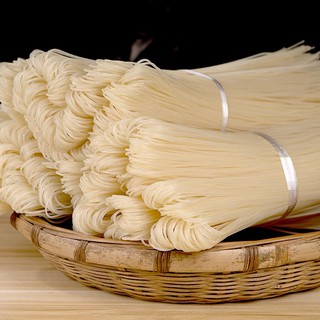 ภาพหน้าปกสินค้าเส้นหมี่จีนแบบแห้ง 米线 米粉 rice noodle 1.6mm 500g ที่เกี่ยวข้อง
