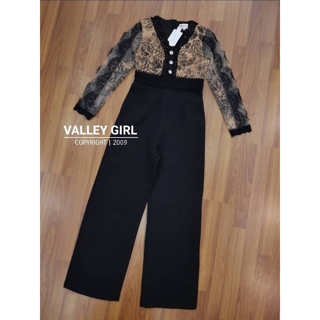 valley-girl-จั๊มสูทกางเกงขายาว-ด้านบนดีเทลแน่นๆเรยค่า-ผ้ามีวิ้งๆในตัว-แต่งกะดุม-ขอบเอวลุกไม้-อกเสริมฟองน้ำ-ทรงแขนคือสวย