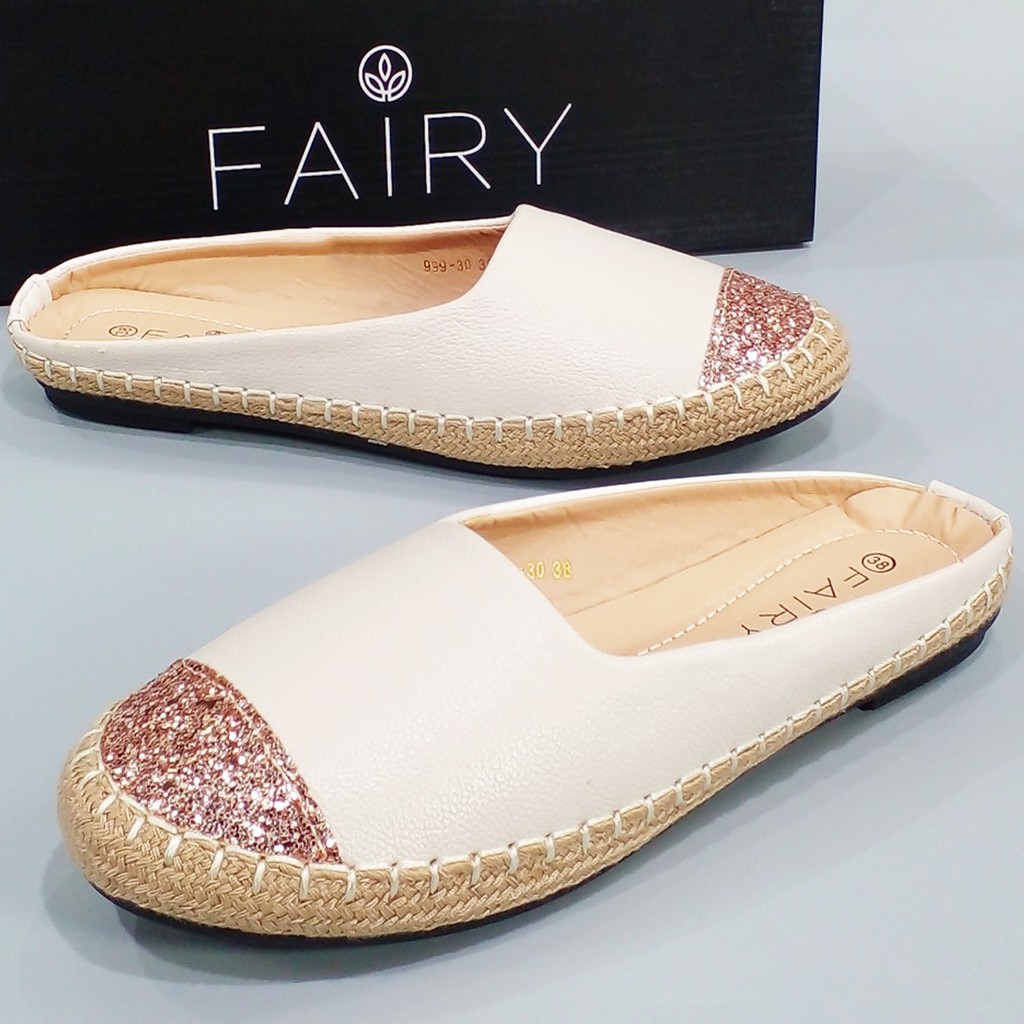 ภาพสินค้ารองเท้าส้นแบน 999-30 เปิดส้น หัวกากเพชร พื้นนุ่มใส่สบาย FAIRY จากร้าน fairyfine บน Shopee ภาพที่ 3