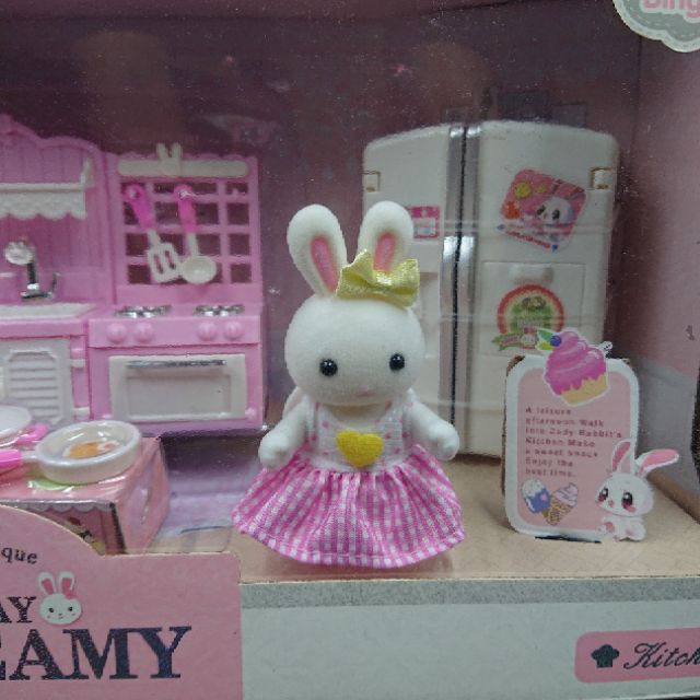 ตุ๊กตา-กำมะหยี่-sylvanian-ชุดห้องครัวและโต๊ะกินข้าว-กล่องใหญ่-งานสวยมากๆ-ราคาถูก-งานจีน-แต่คุ้มค่าสุดๆ