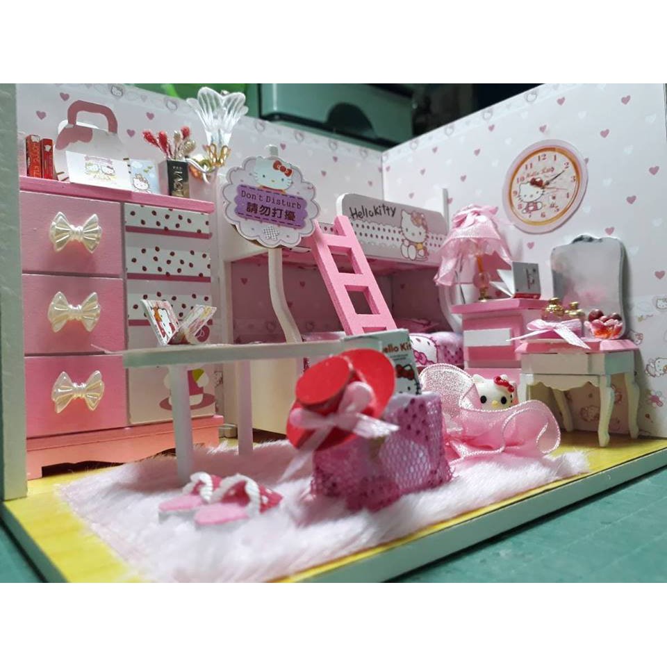 พร้อมส่งทันทีบ้านตุ๊กตา-diy-ห้องนอนคิตตี้-ฝาครอบกันฝุ่น