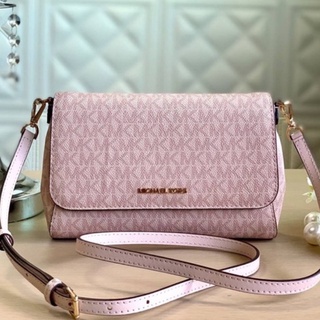 🎀 (สด-ผ่อน) MICHAEL KORS MEDIUM LOGO 35H8GTTC6B CONVERTIBLE POUCHETTE CROSSBODY BAG