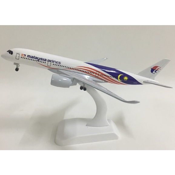 โมเดลเครื่องบินพร้อมส่งจากไทย-มาเลเซีย-แอร์ไลน์-malaysia-airlines-airbus-a350-20-cm-มีล้อ-ขาตั้ง