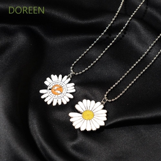 สินค้า Doreen สร้อยคอโช้คเกอร์แฟชั่นลายดอกไม้น่ารักสําหรับผู้หญิงและผู้ชาย