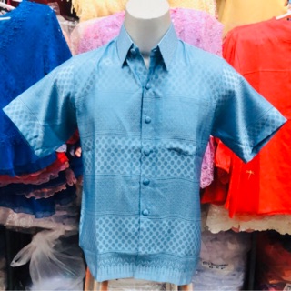 ภาพขนาดย่อของภาพหน้าปกสินค้าเสื้อผ้าไหมชาย ไหมแพรวา พร้อมส่งทุกวัน จากร้าน nicesansaneejiamwuttisak บน Shopee