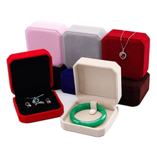 สินค้า กล่องของขวัญสามชิ้นกล่องเครื่องประดับสักหลาดแหวนต่างหูสร้อยข้อมือสามชิ้น