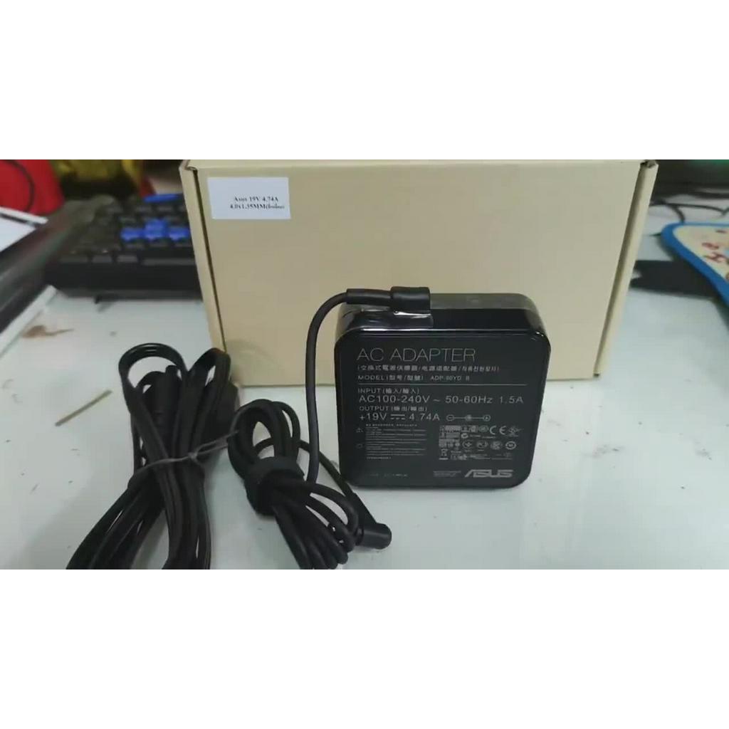 อะแดปเตอร์-โน๊ตบุ๊ค-ที่ชาร์จ-โน๊ตบุ๊ค-adapter-notebook-19v-4-74a-4-0-1-35mm-4เหลี่ยม-ใช้กันasusได้