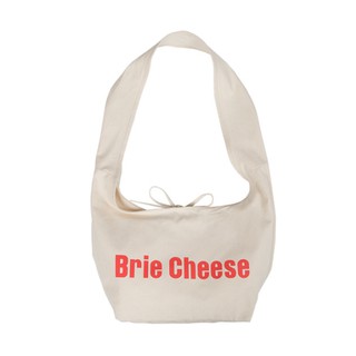 ภาพขนาดย่อของภาพหน้าปกสินค้ากระเป๋าผ้า Brie cheese สายผูก จากร้าน baobeii บน Shopee