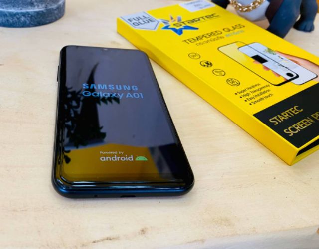ฟิล์มกระจก-samsung-a01-แบบเต็มจอ-ยี่ห้อstartec-คุณภาพดี-ทัชลื่น-ปกป้องหน้าจอได้ดี-ทนทาน-แข็งแกร่ง-ใสชัดเจน