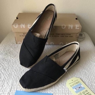 รองเท้า TOMS  black stripe university (outlet) สีดำมีลาย