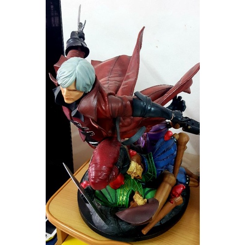 statue-hmo-x-hive-studio-devil-may-cry-dante-1-4