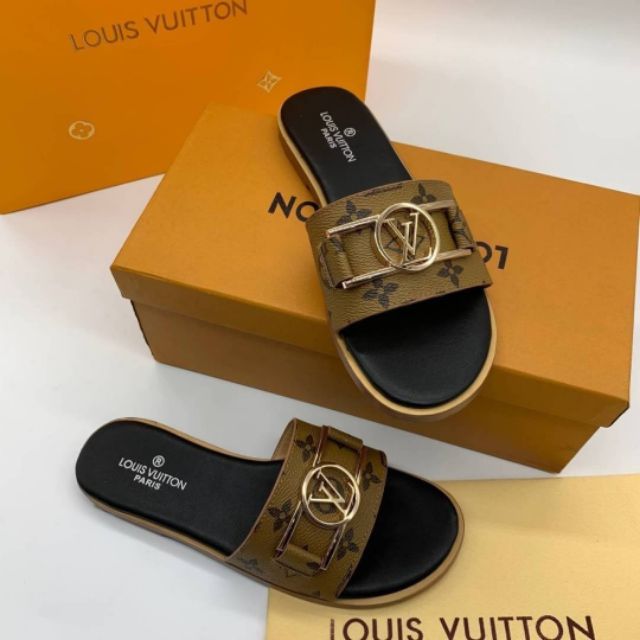 รองเท้้าแตะ-louis-vuitton