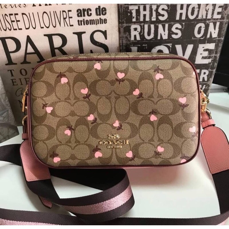 coach-jes-crossbody-in-signature-canvas-with-heart-floral-print