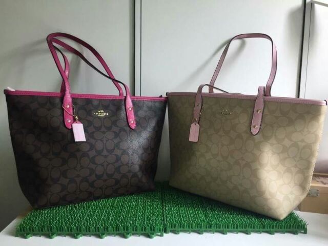 coach-city-zip-tote-in-signature-กระเป๋าสะพายข้าง-สีน้ำตาลอ่อน-ชมพูอ่อน