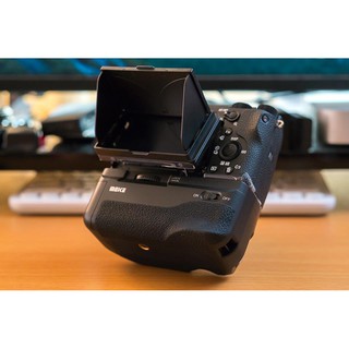 ภาพหน้าปกสินค้าJJC LCH-A6 ม่านบังแสง สำหรับกล้อง Sony A6000 A6300 A6500 ที่เกี่ยวข้อง