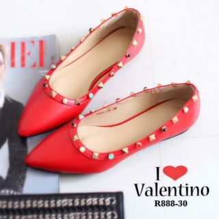 รองเท้าคัชชู  สไตล์ valentino หนังนิ่มตอกหมุดปิรามิด