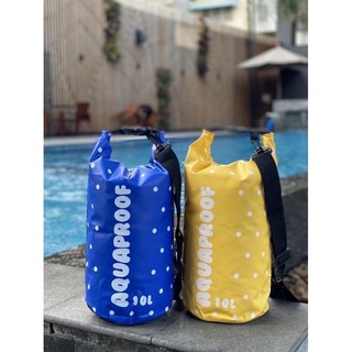 { ขายดี พร้อมส่ง } 🌴💙 กระเป๋ากันน้ำ AQUAPROOF 10L รุ่นลายจุด สีสันสดใส สีสดโดดเด่นถ่ายรูปสวย