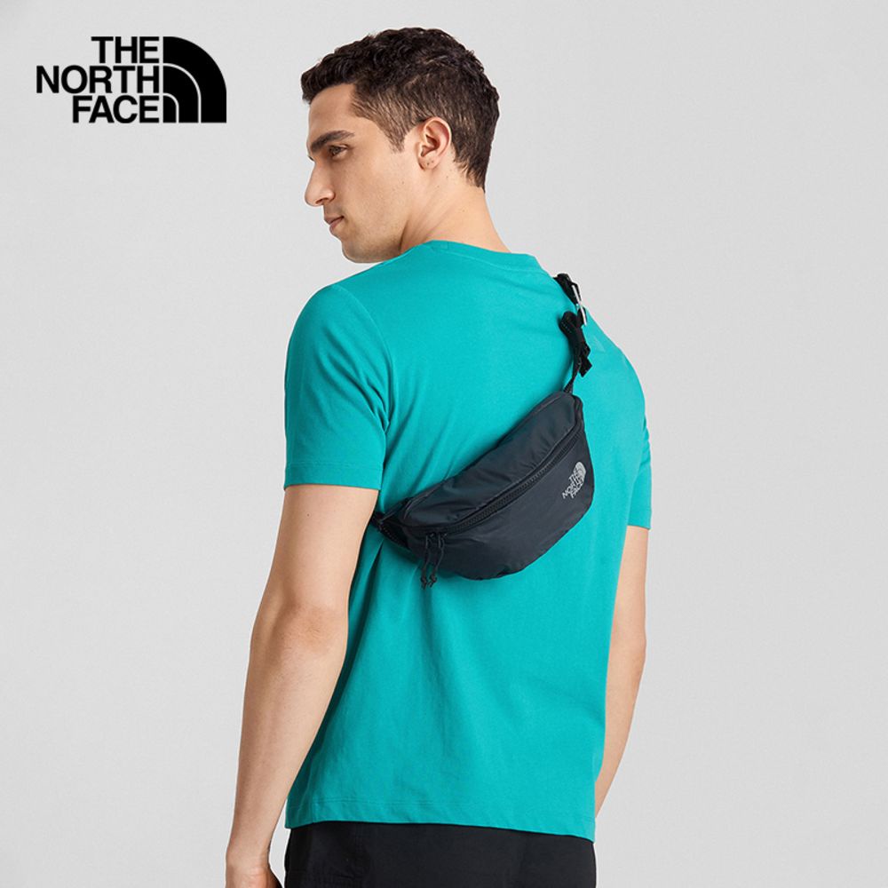 ภาพหน้าปกสินค้าTHE NORTH FACE FLYWEIGHT LUMBAR -ASPHALT GREY/TNF BLACK กระเป๋า กระเป๋าคาดเอว