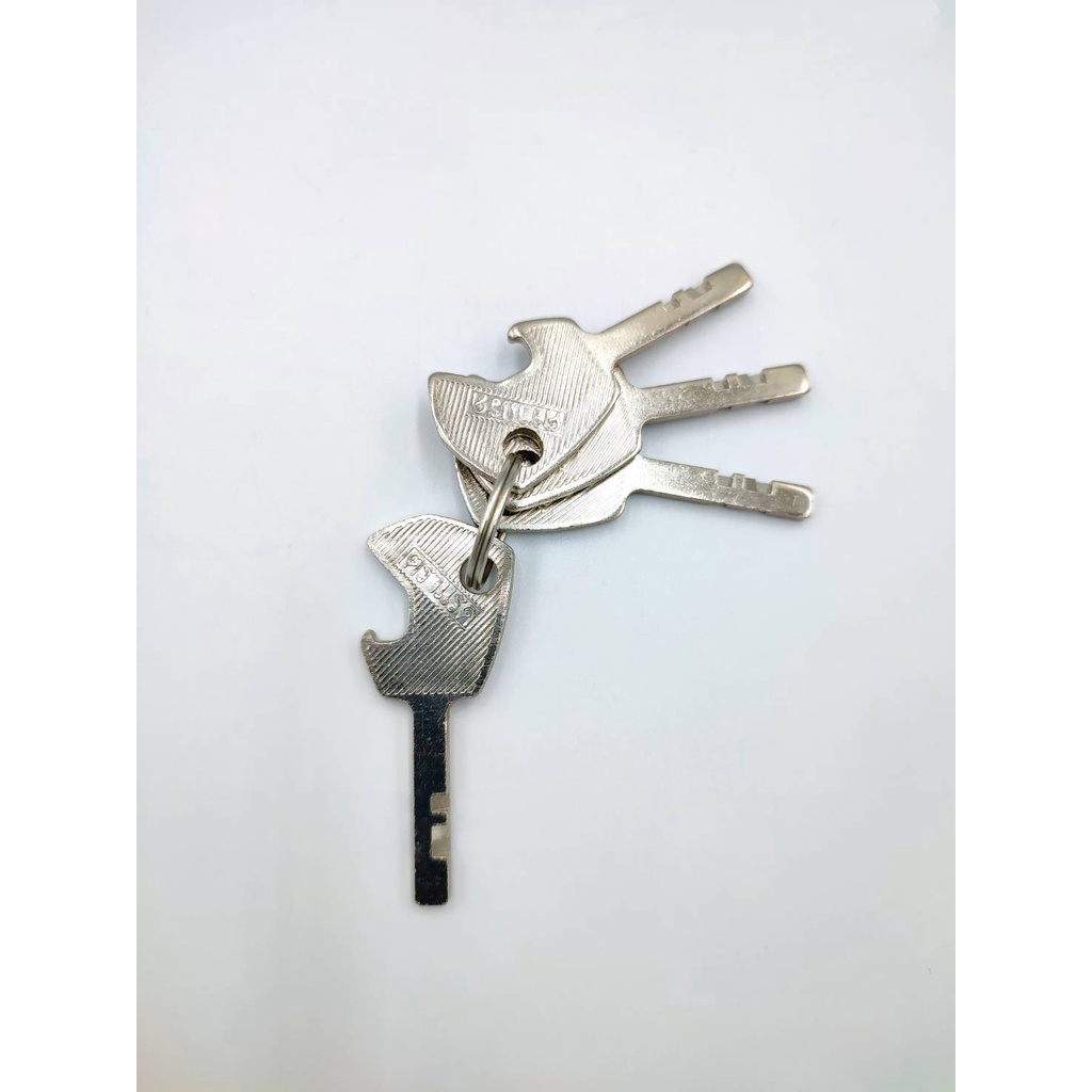 กุญแจ-ตราแรด-สีเงิน-60-mm-คอยาว-ดอกกุญแจเปิดฝาขวดได้-เหล็กชุบแข็ง-ป้องกันการตัด-เลือย-กุญแจล๊อคบ้าน