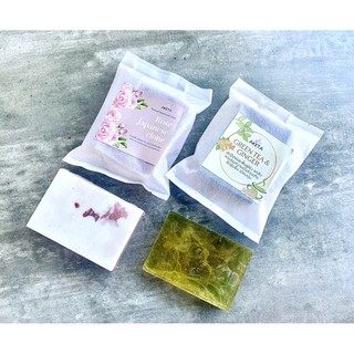 (50g)(โคลนญี่ปุ่น,ชาเขียว,ว่านหางจรเข้) สบู่กลีเซอรีนธรรมชาติ เกรดพรีเมี่ยม เพื่อผิวชุ่มชื้น เนียนนุ่ม