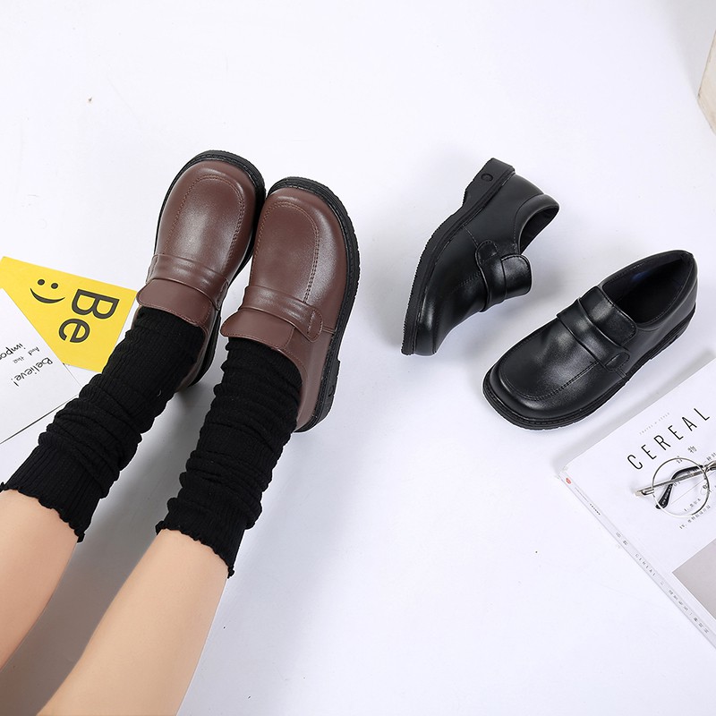 ภาพหน้าปกสินค้ารองเท้านักเรียนญี่ปุ่นรองเท้าแม่บ้านญี่ปุ่น JK รองเท้า cos universal lolita lolita รองเท้าหนังสีน้ำตาลดำ จากร้าน oleola.th บน Shopee