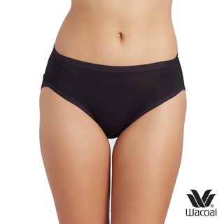 ภาพหน้าปกสินค้าWacoal Panty กางเกงในรูปแบบ Bikini รุ่น WU1C34 สีดำ (BL) ซึ่งคุณอาจชอบสินค้านี้