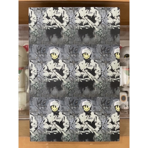 ของแท้) Be@rbrick 100% & 400% Riot Cop Brandalism Banksy