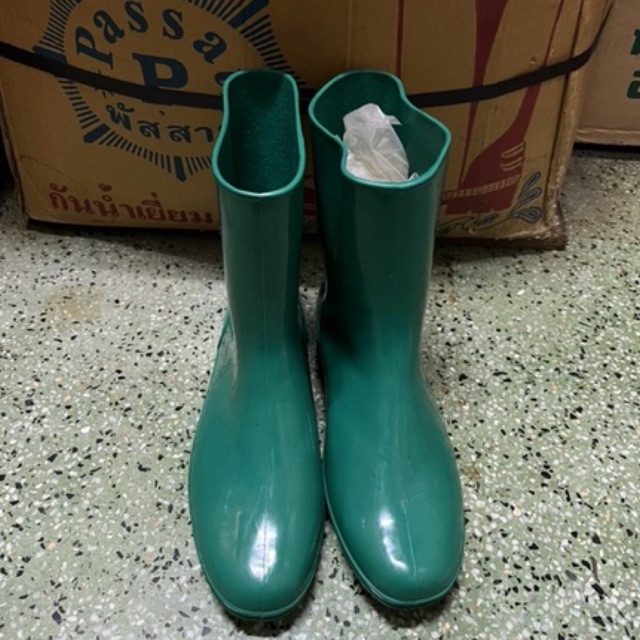 ภาพหน้าปกสินค้ารองเท้าบู๊ตแอร์โร กันน้ำ กันแมลง ใช้ทำไร่ทำสวน ในโรงงาน จากร้าน toyours บน Shopee