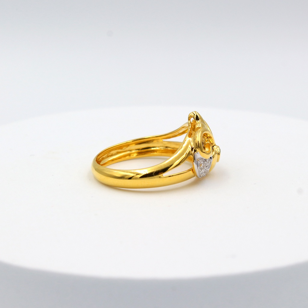 แหวนทองแท้-หลุดจำนำ-size-54-แหวนแฟนซีประดับมรกต-1-เม็ด-เพชรแท้-1-ตังค์-6-เม็ด-ทองคำแท้-18k