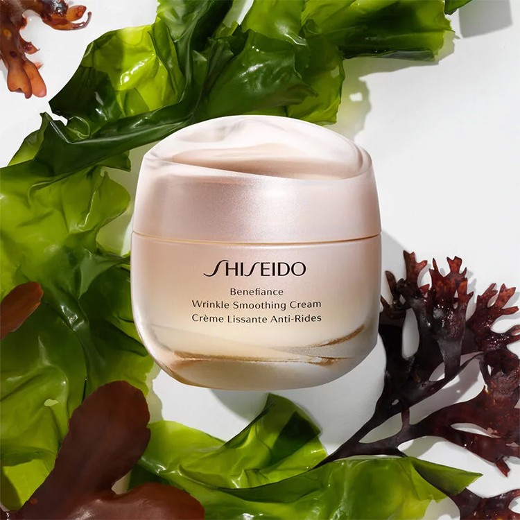 ภาพสินค้าครีมลดริ้วรอย เข้มข้น  Shiseido Benefiance Wrinkle Smoothing Cream ขนาดพกพา 15 ml. และขนาดสุดคุ้ม 30 ml. 100% จากร้าน thanks.a.lot บน Shopee ภาพที่ 5