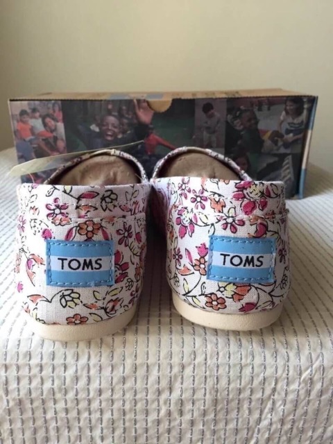 รองเท้า-toms-pink-flora