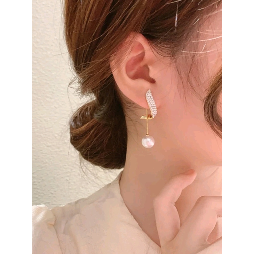 ต่างหูแฟชั่น-ต่างหูมุก-สวยหรูดูดี-rhinestone-decor-earring-ส่งจากไทย