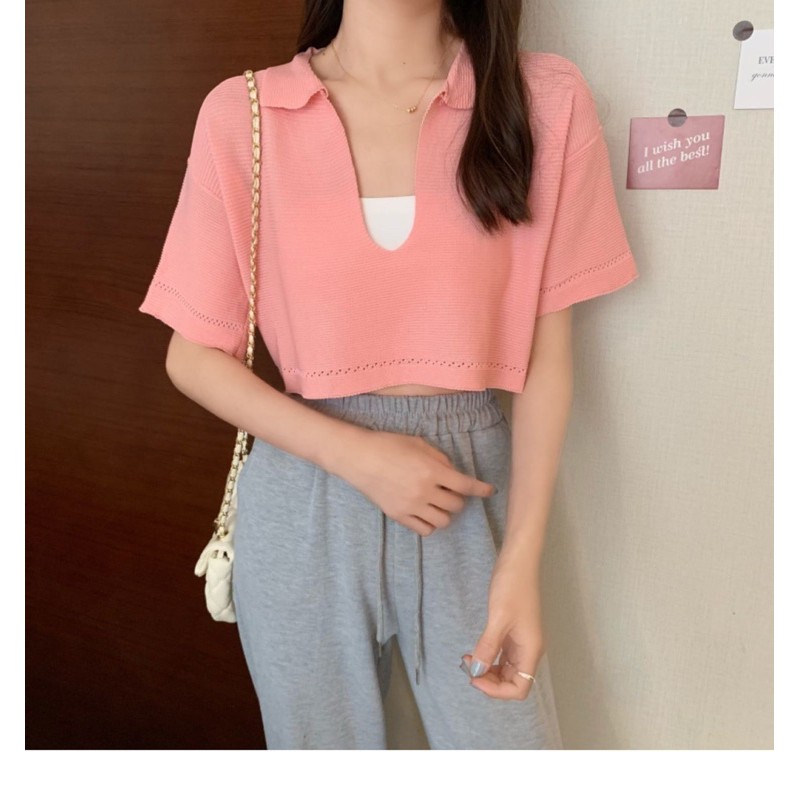 cici-5951-1-เสื้อครอปไหมพรมแขนสั้นคอปกหน้าวีแหวกลึก