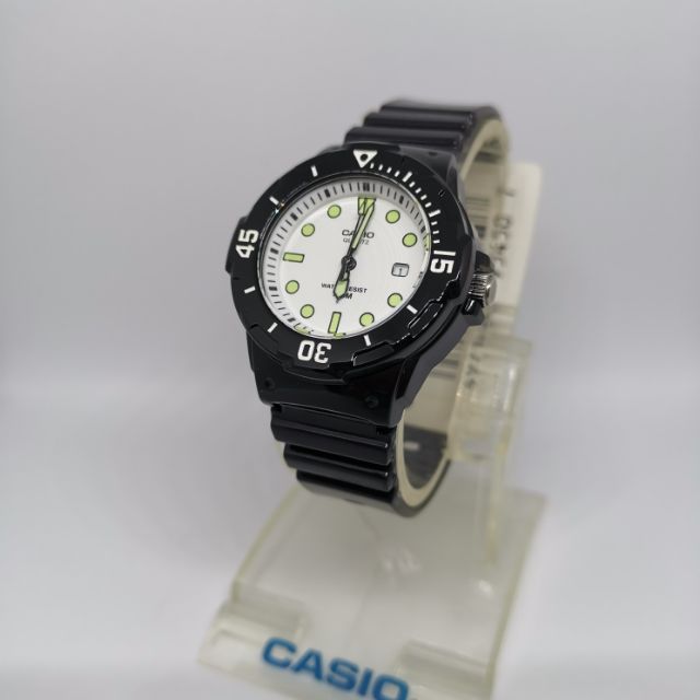 นาฬิกา-ข้อมือผู้หญิง-casio-lrw-200-สายเรซิ่น-กันน้ำ