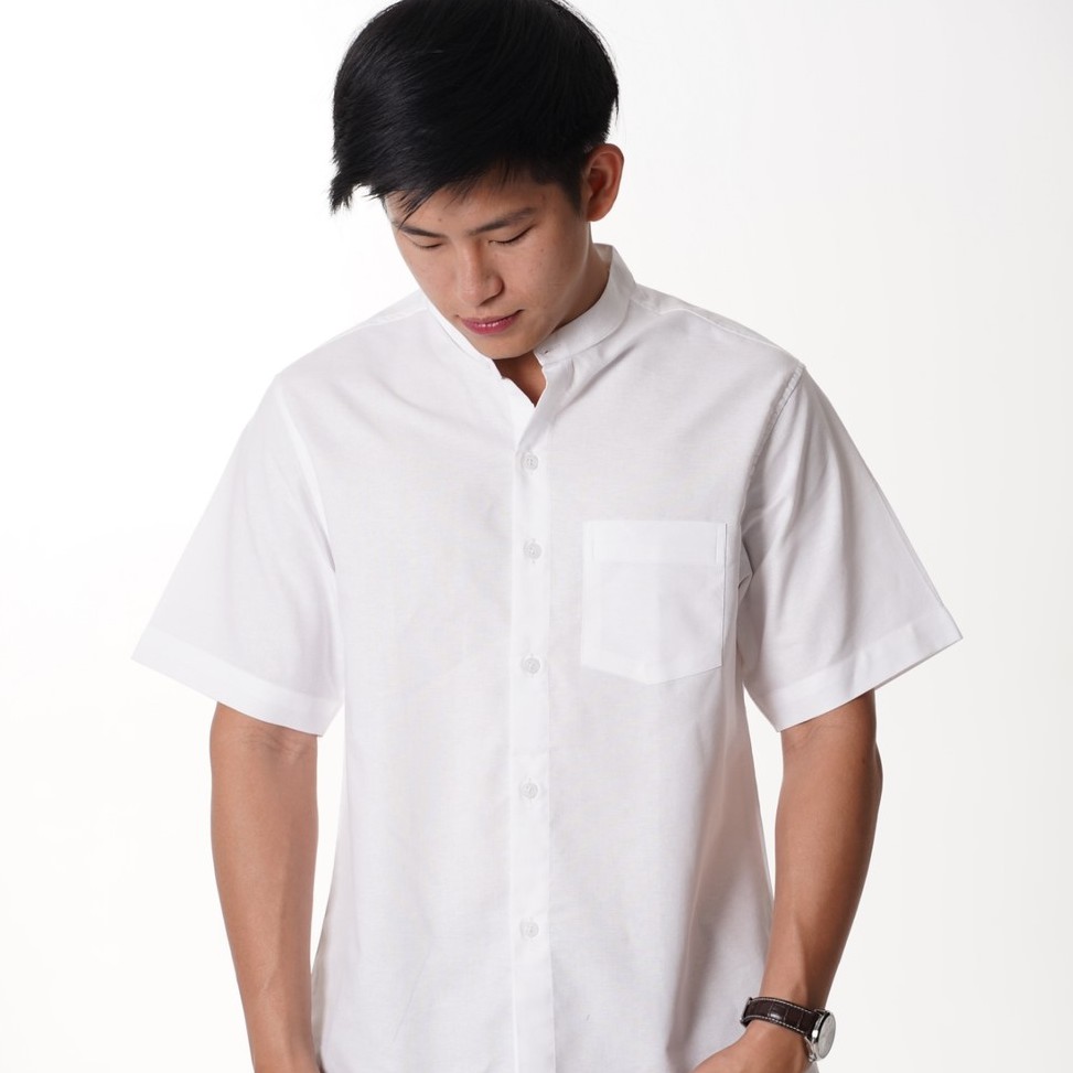 ภาพหน้าปกสินค้าเสื้อเชิ้ต Smartshirt คอจีน สีขาว แขนสั้น