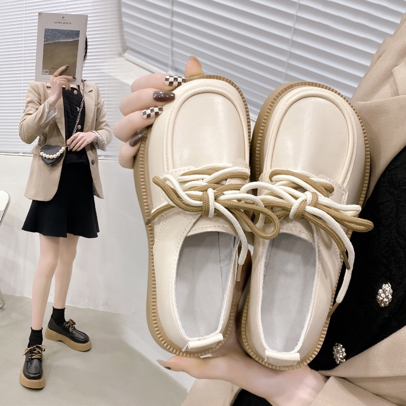 ภาพหน้าปกสินค้ารองเท้าอ็อกฟอร์ดแบบผูกเชือกแฟชั่นสไตล์เกาหลีสำหรับผู้หญิง ส้นเตี้ย ใส่สบาย เหมาะกับเสื้อผ้าทุกประเภท สไตล์เรียบๆ