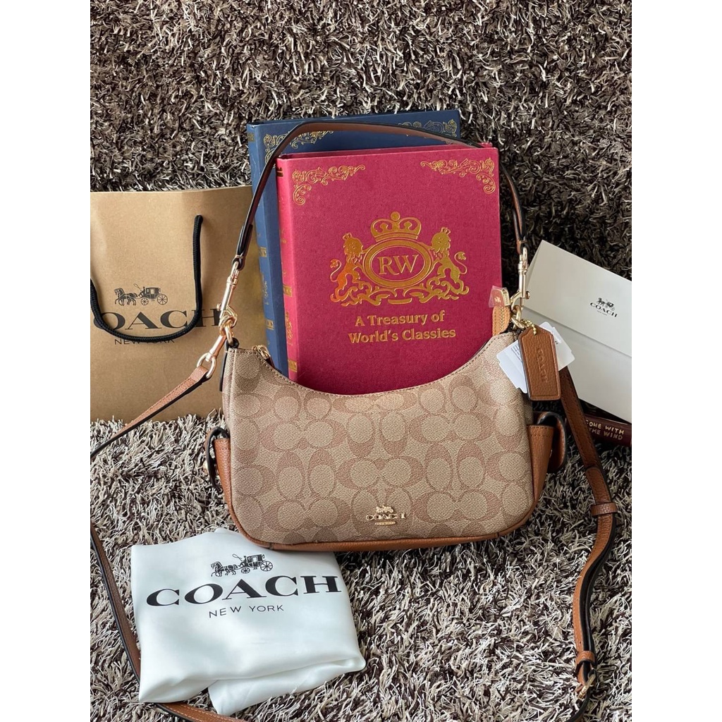 กระเป๋าสะพายผู้หญิงใบเล็ก Coach Pennie Shoulder Bag 25 แท้งาน Outlet